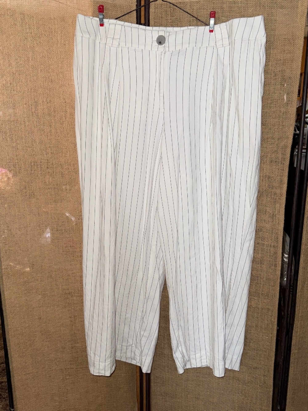 Lane Bryant Size 20 Women's White and Black Pinstripe Pants